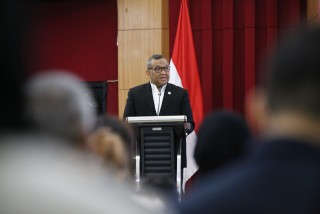 Transformasi SDM Indonesia Emas 2045: Orasi Wamenaker di Acara Dies Natalis ke-48 UPNVJ