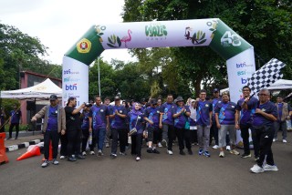 Fun Walk Ragunan Meriah, 800 Civitas UPNVJ Rayakan Dies Natalis ke-48 dengan Semangat Hidup Sehat