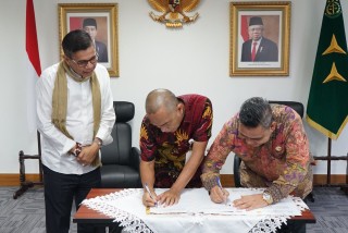 Fakultas Hukum UPN Veteran Jakarta Tandatangan Perjanjian Kerjasama dengan Kejaksaan Tinggi DKI Jakarta