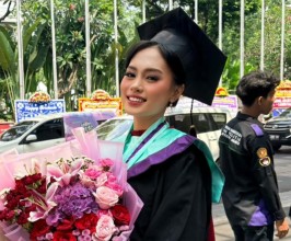 Perjuangan Indria: Dari Keterbatasan Ekonomi hingga Jadi Lulusan Terbaik UPNVJ
