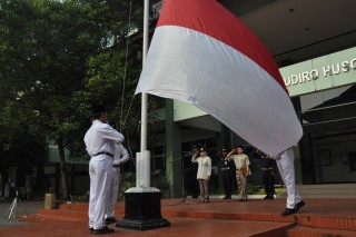 UPACARA MEMPERINGATI HARI SUMPAH PEMUDA KE-87 TANGGAL 28 OKTOBER 2015 DI LINGKUNGAN UPNV JAKARTA