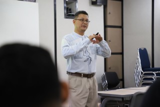 Metode Riset Bisnis oleh Prof. Dr. Abdul Razak Abdul Hadi dari UNIKL