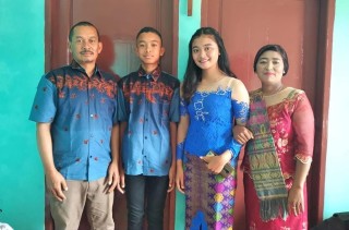 Kisah Inspiratif Ravena Tarigan, Anak Petani yang Raih Gelar Sarjana Ilmu Politik di UPNVJ