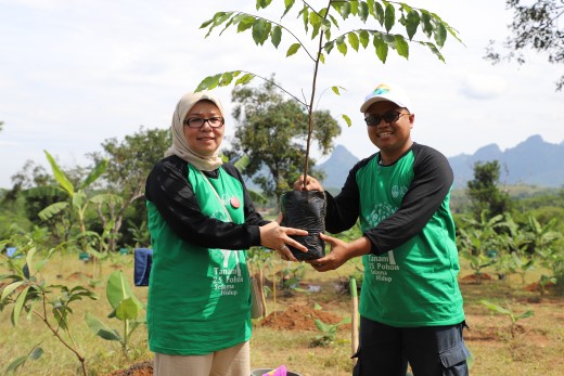Upnvj Melakukan Kegiatan Penanaman 1000 Pohon Dalam Rangka Acara Diesnatalis Upnvj Yang Ke 56 Upn Veteran Jakarta