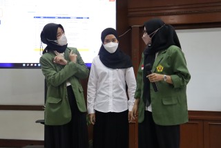 Proses Pembelajaran Mahasiswa Walailak University di UPNVJ Berjalan Interaktif