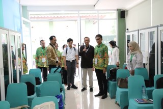 Prof. Waras Kamdi Pantau Pelaksanaan UTBK SNBT 2026 di UPNVJ