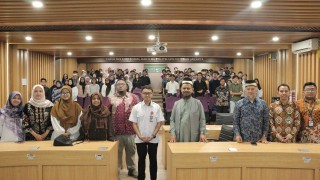 Prof Asad Zaman Dorong Reformasi Ekonomi Islam di Kuliah Umum Ekonomi Syariah UPNVJ