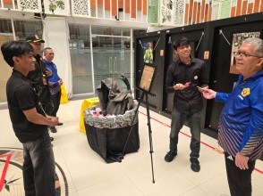 Rektor UPNVJ Hadiri Pameran Angkatan XII UKM UFO Bertajuk “Nemesis”