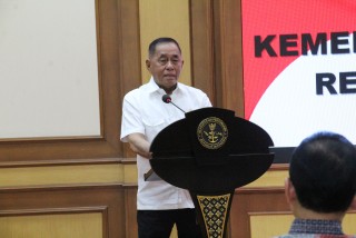 Menhan RI Silaturahmi dengan Rektor dan Dosen UPN ”Veteran” Jakarta, Yogyakarta, Surabaya dan Unhan.