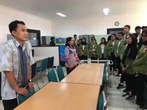 UPT Perpustakaan UPNVJ Sambut Mahasiswa Baru