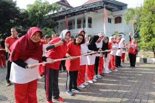 Semarak Perlombaan 17 Agustus di Lingkungan UPNVJ