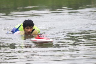 UPNVJ Perkuat Inovasi Maritim, KSM Jalasatva Rutin Uji Coba Kapal Electric Remote Control