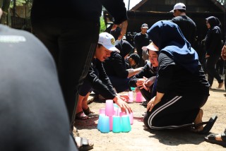 Ciptakan Persaingan Sehat Antar Pegawai UPNVJ Lewat Lomba Susun Gelas