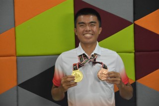 Bukti Selalu Prioritaskan Orang Tua, Uchida Mahasiswa FH UPNVJ Sabet Medali Emas dan Perunggu dalam PON XX 2021 di Papua