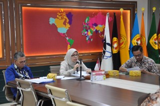 Kejar Target yang dicapai, Rektor mengadakan Refleksi 2019 dan Re-Orientasi 2020-2022 di Biro Akademik, Kemahasiswaan, Perencanaan dan Kerjasama (AKPK) UPNVJ