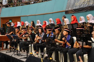 Berbeda dari Wisuda Sebelumnya, Wisuda ke - 64 Orkes SIMABARA Tampil Perdana hingga Ditiadakannya Jabat Tangan