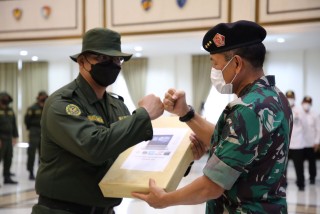 Sekjen Kemhan Tutup Dikwal 2021, Hingga Dosen UPNVJ Dapat Penghargaan Peserta Terbaik