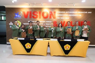 Penandatanganan Perjanjian Kinerja Rektor Bersama Jajaran Pimpinan UPNVJ