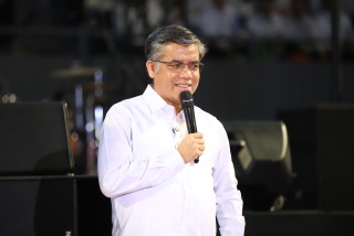 Menaker Yassierli Bekali 4.612 Maba UPNVJ: Berpikir Mendunia, Tetap Berkarakter Indonesia