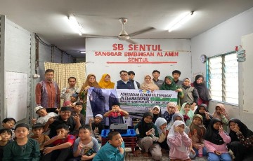 Gandeng KBRI Kuala Lumpur, FK UPNVJ Ajarkan PHBS kepada Anak-Anak Indonesia