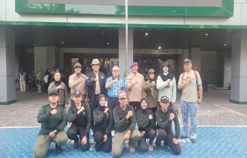 Rektor UPNVJ Lepas Peserta Aksi Bela Negara melalui Penanaman Mangrove di Pulau Pari
